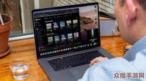 “MacBook Pro高清线上：用户盛赞其出色显示效果与卓越性能”