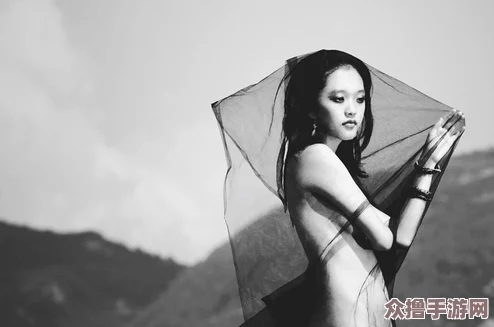 亚洲丰满多毛的大隂户：探秘神秘东方女性的独特魅力与自然之美