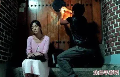 “javamese亂伦”引发热议 网友称其为探索禁忌与欲望的大胆尝试，挑战传统观念的作品