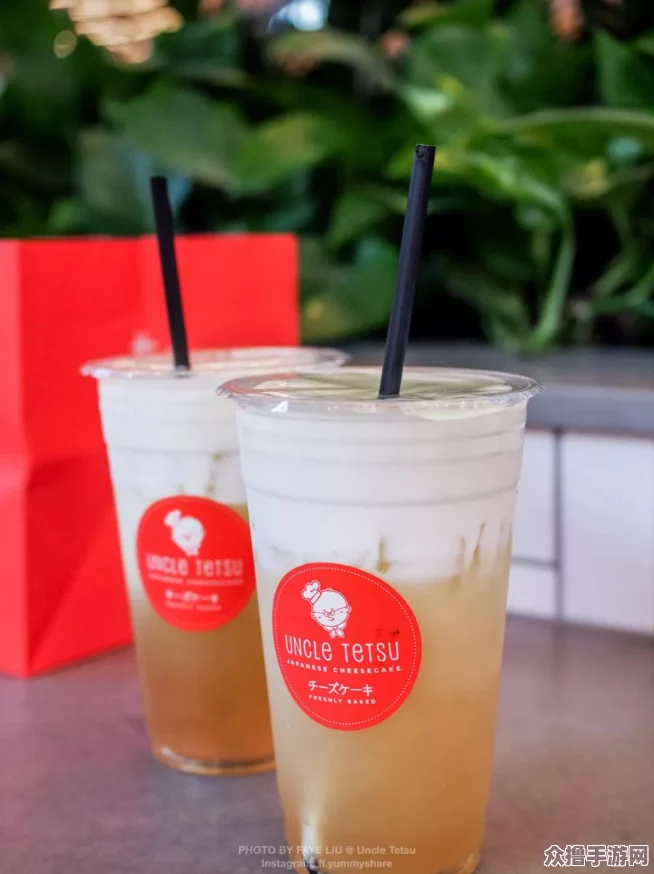 草莓丝瓜芭乐鸭脖奶茶的价格与口感完美结合，值得一试！